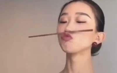 Give Yourself a FREE Facelift with a Few Muscle Exercises Today